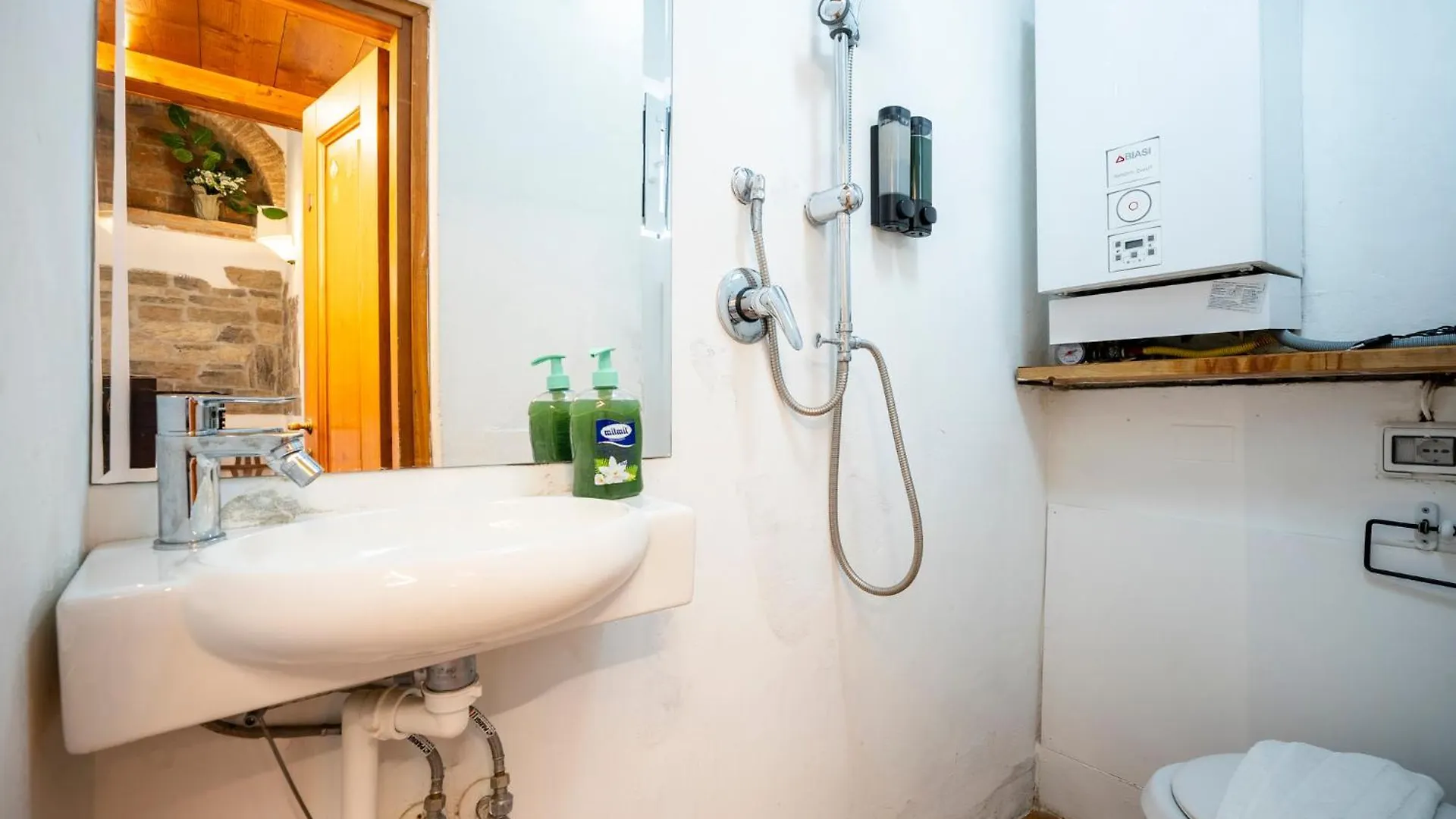 3 - Monolocale Caratteristico E Silenzioso Apartment Florence